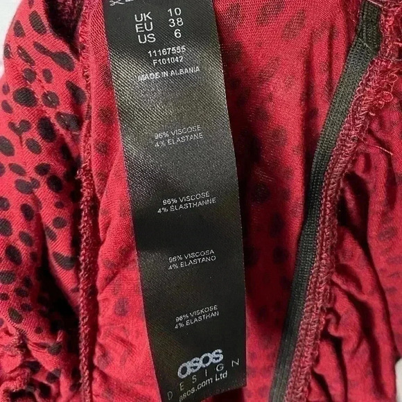 ASOS DESIGN tiered mini skirt in red and black animal print - Picture 6 of 6